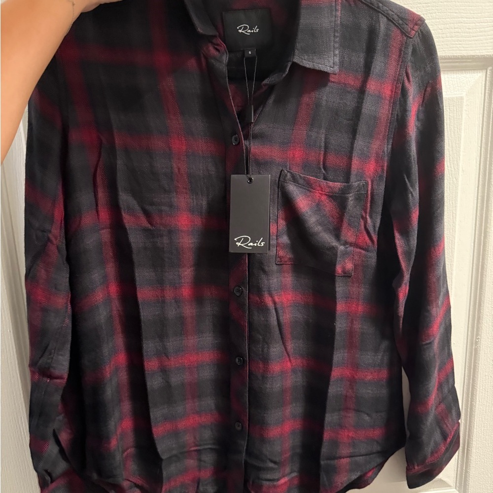 Brand new with tags Rails Women’s Red and Black Plaid Shirt size small